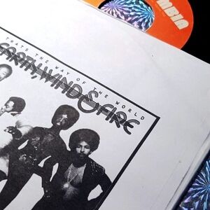 Earth, Wind & Fire (7" Vinyl Single)